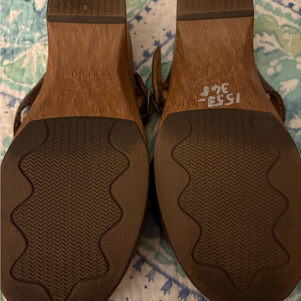 Dansko Sandals - Picture 5 of 8